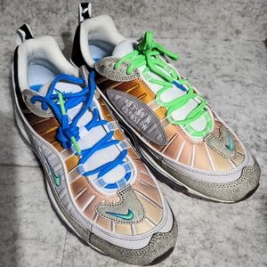 This is a Nike Air Max 98 'On Air: NYC La Mezcla'